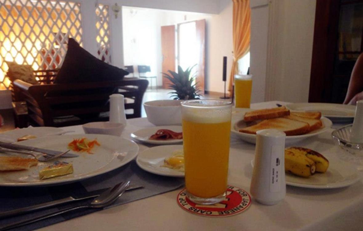 Dions Guest House Negombo Ngoại thất bức ảnh