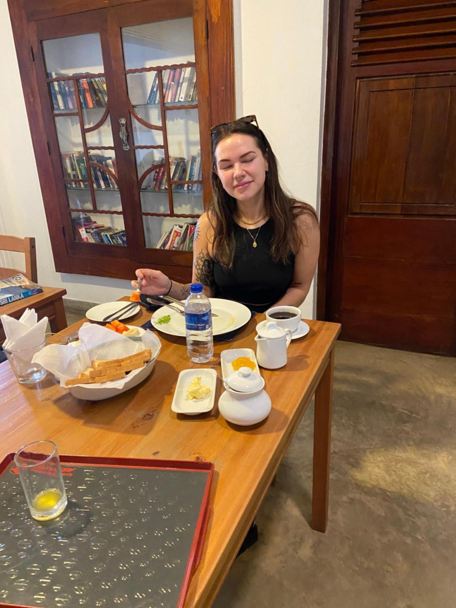Dions Guest House Negombo Ngoại thất bức ảnh