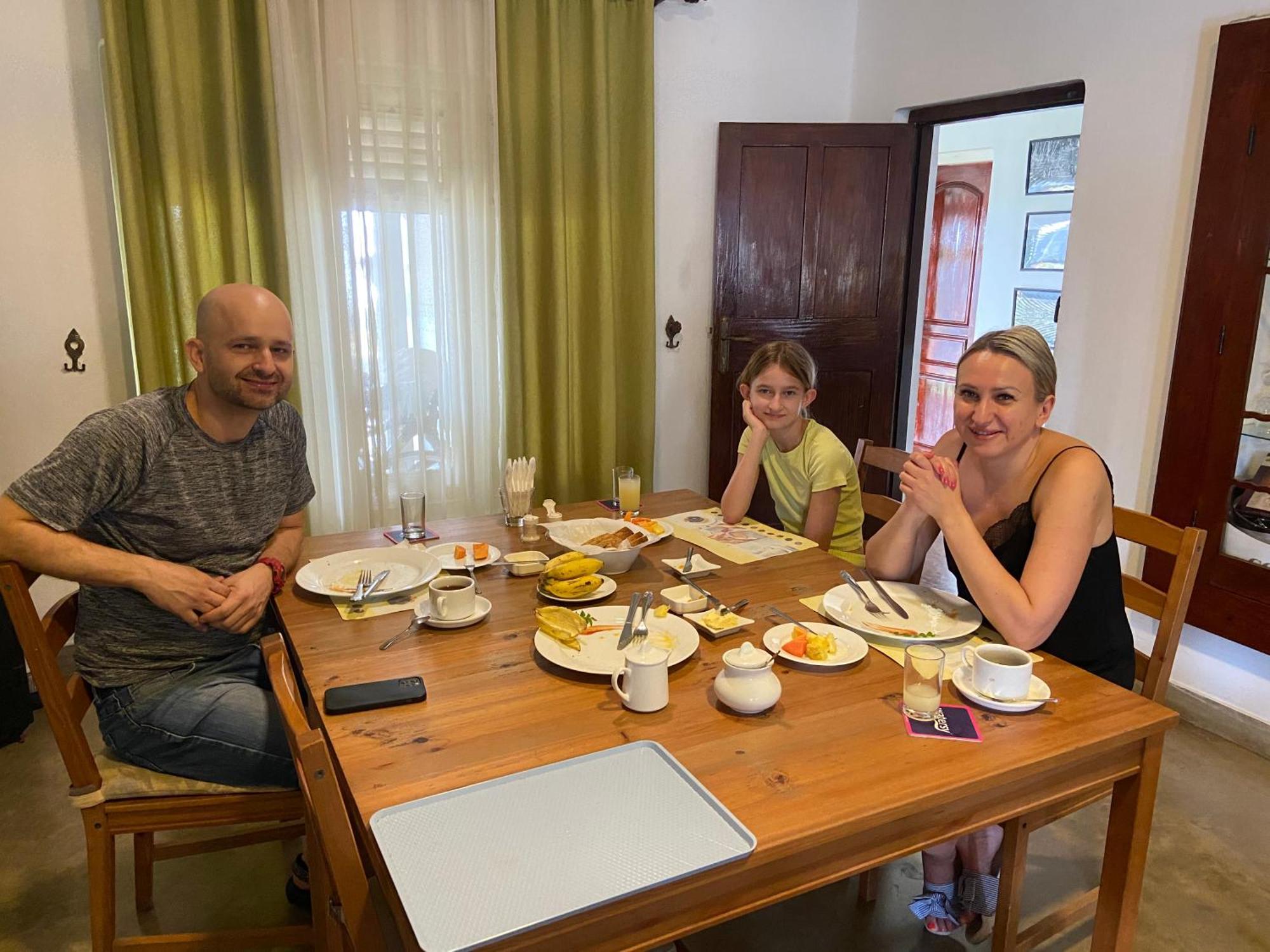 Dions Guest House Negombo Ngoại thất bức ảnh